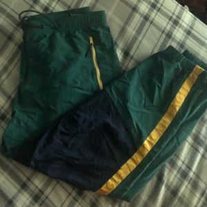 american eagle joggers